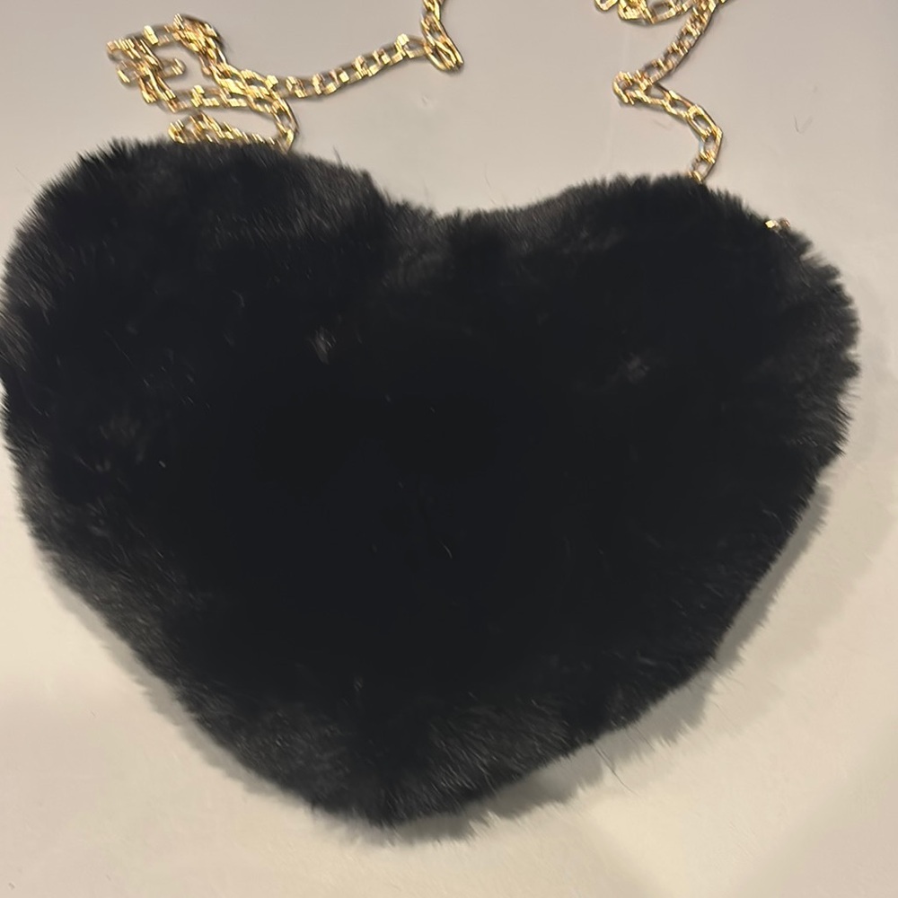 - Black Faux Fur Heart-Shaped Bag with Gold Chain - Picture 3 of 7